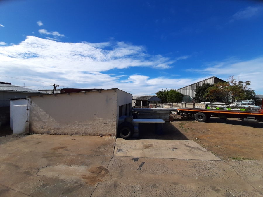 Commercial Property for Sale in Beacon Bay North Eastern Cape